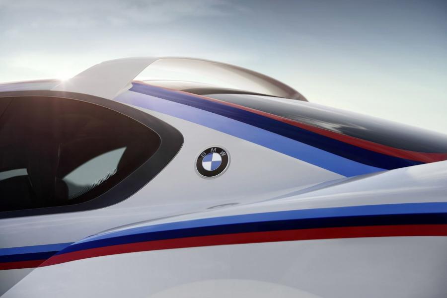  BMW 3.0 CSL Hommage R Concept 2015 года  (фото 12 из 42)